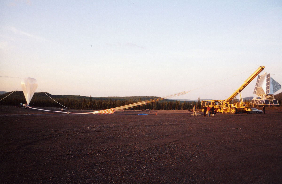 BLAST (the Balloon-borne Large Aperture Sub-millimetre Telescope) on the 'flightline' at Esrange in June 2005.